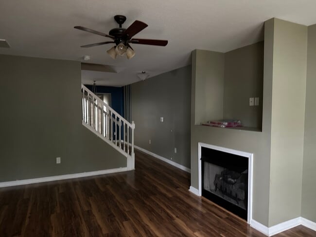 Building Photo - 57 Lilac Fields Way