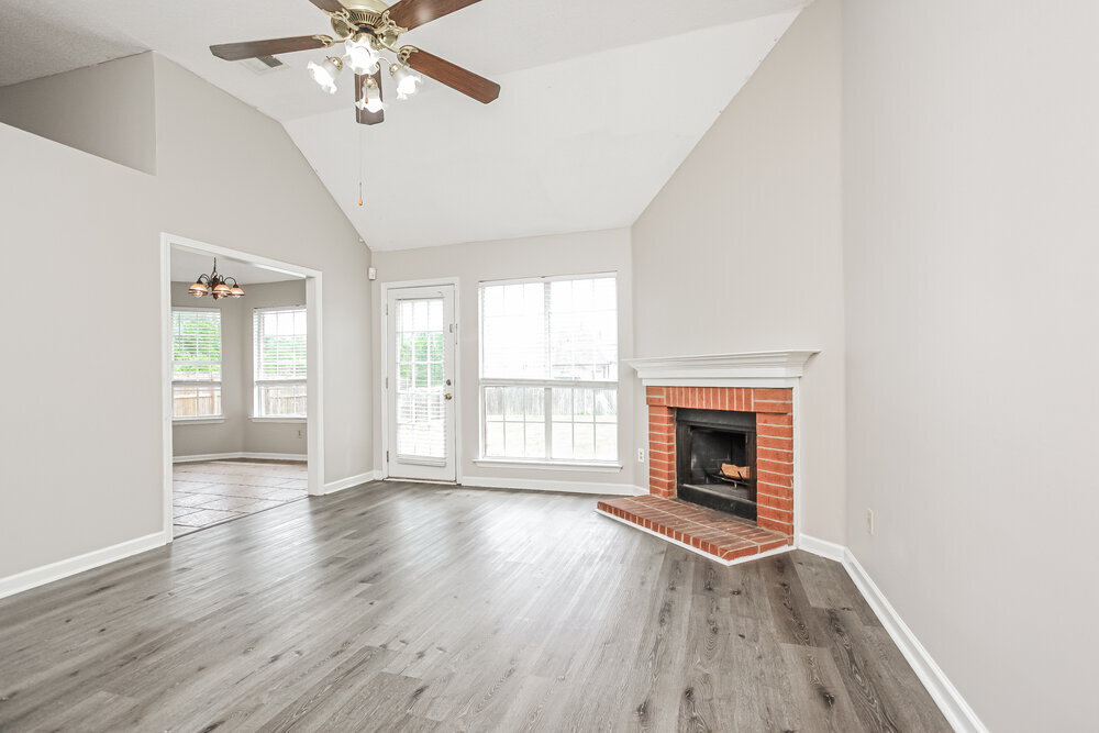 Building Photo - 7234 Fox Creek Dr