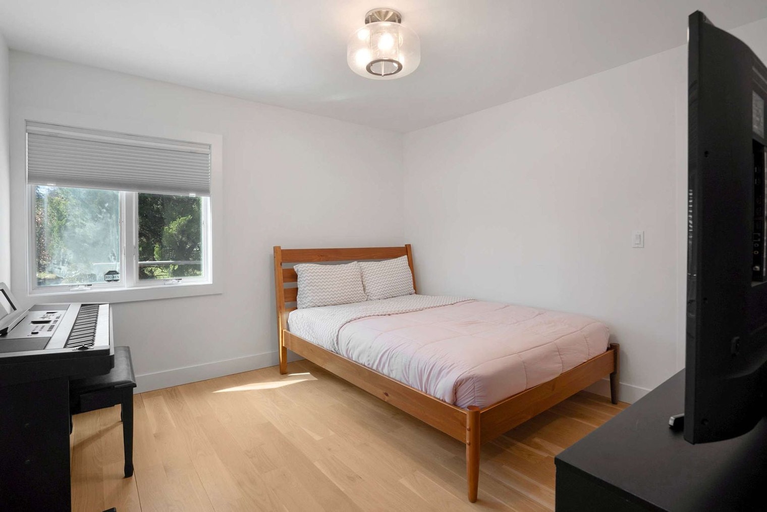 Building Photo - 1835 Naugles Dr