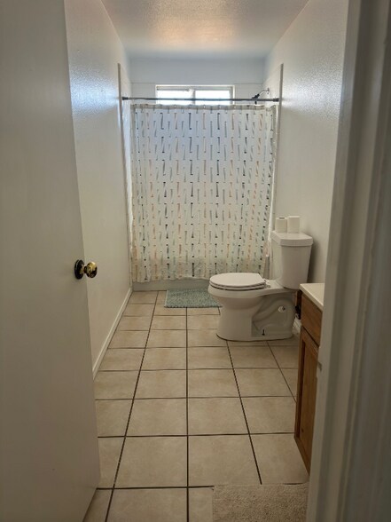 Building Photo - 7643 Oak Chase