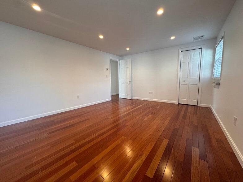 Building Photo - 34 Braman St