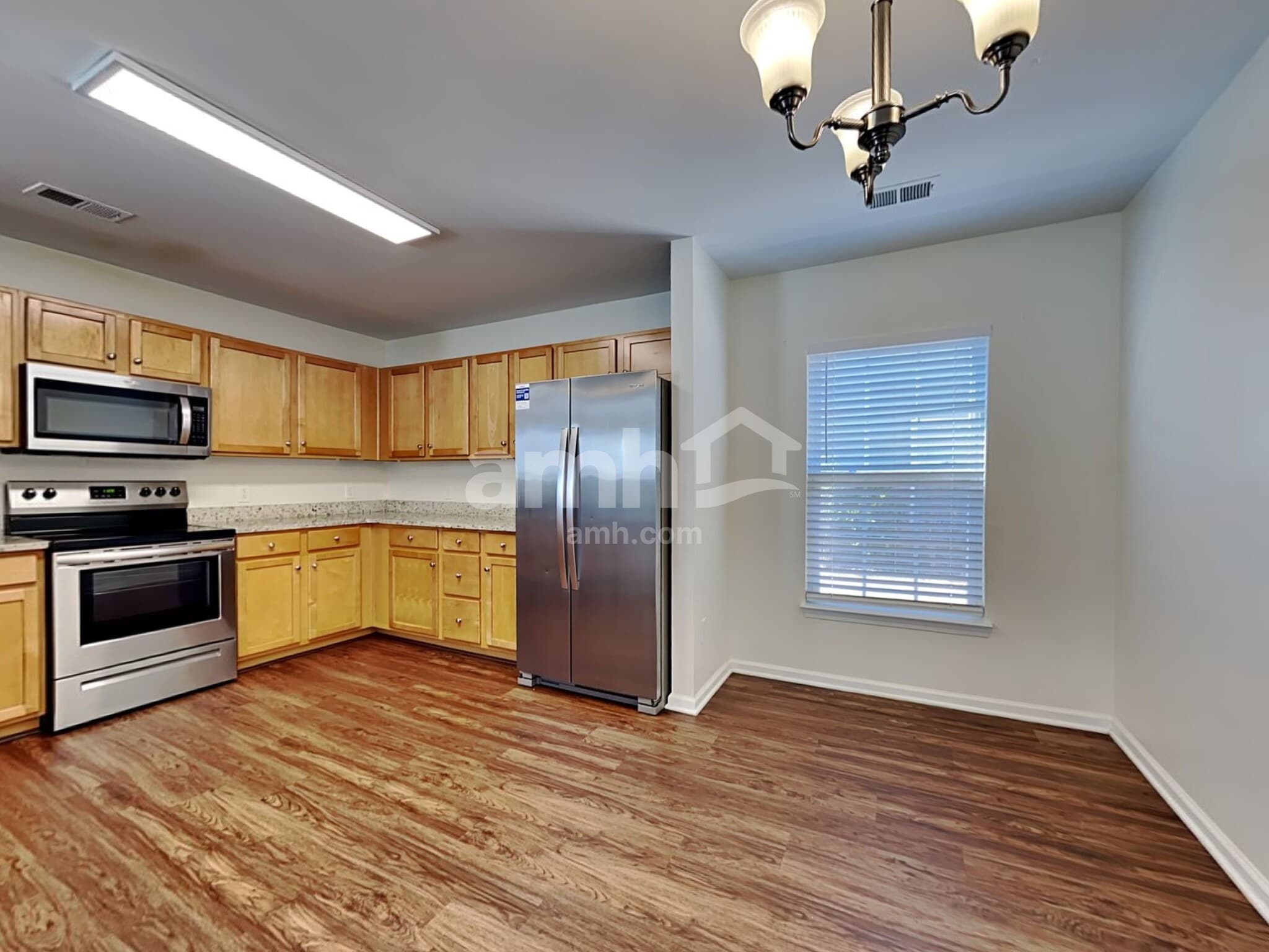 Building Photo - 3007 Crusades St