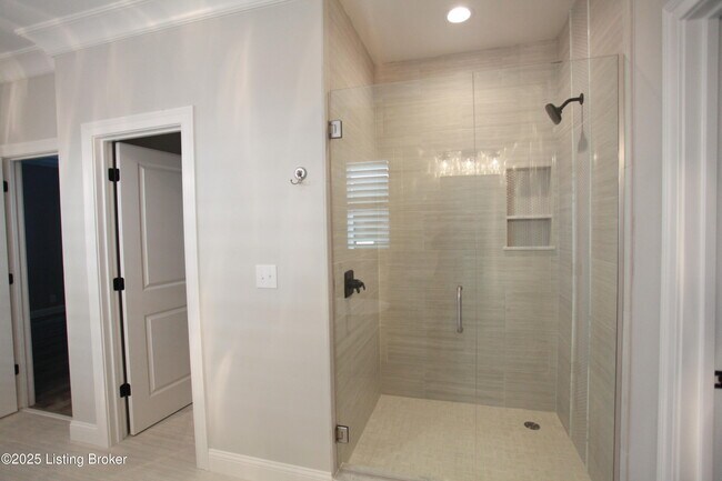 Building Photo - 6224 Mistflower Cir