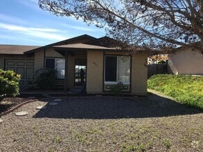 Building Photo - 55+ 2/1 Single Story Duplex in Peacock Hil...