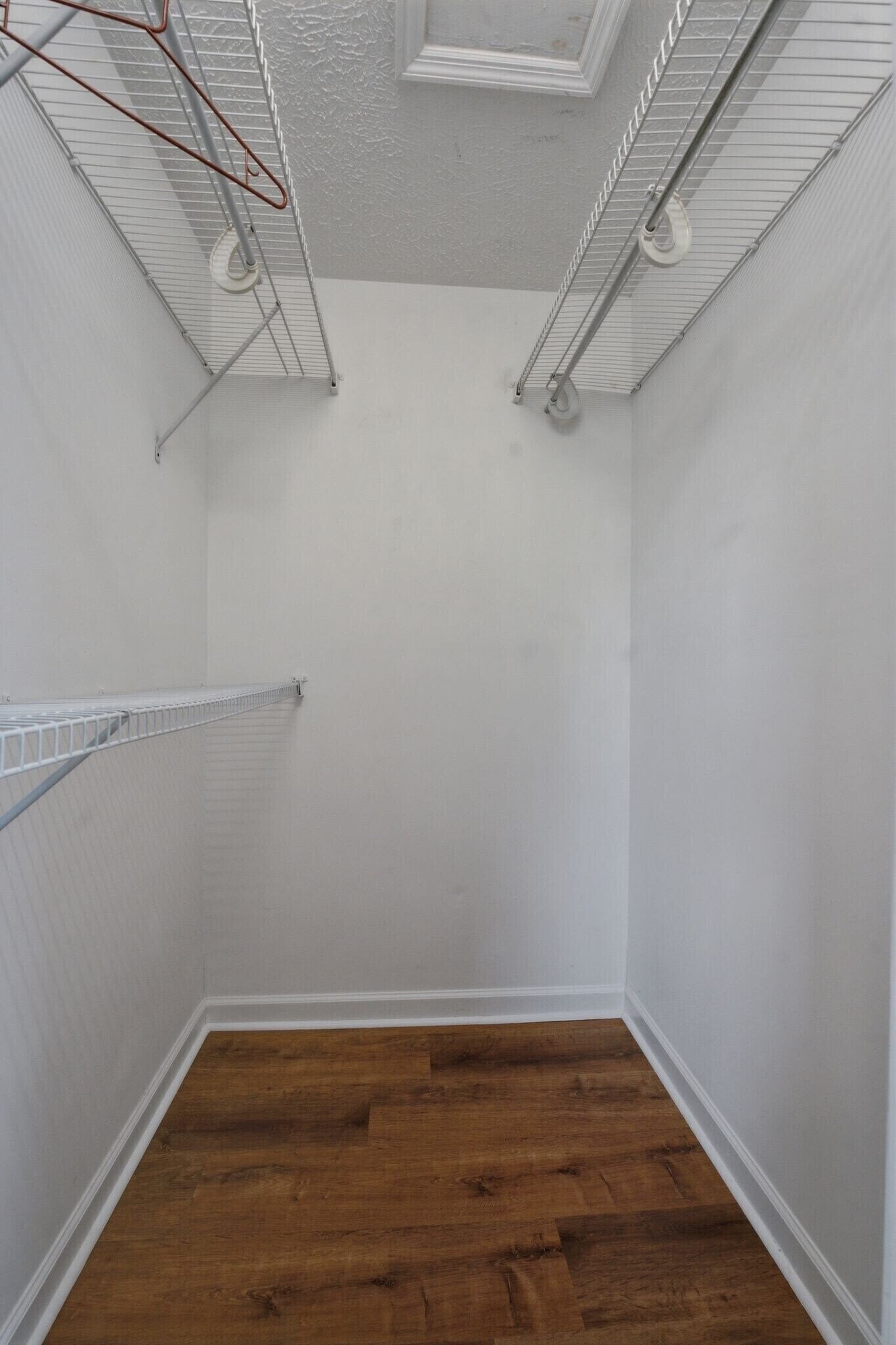 Building Photo - 515 Chesterfield Ave
