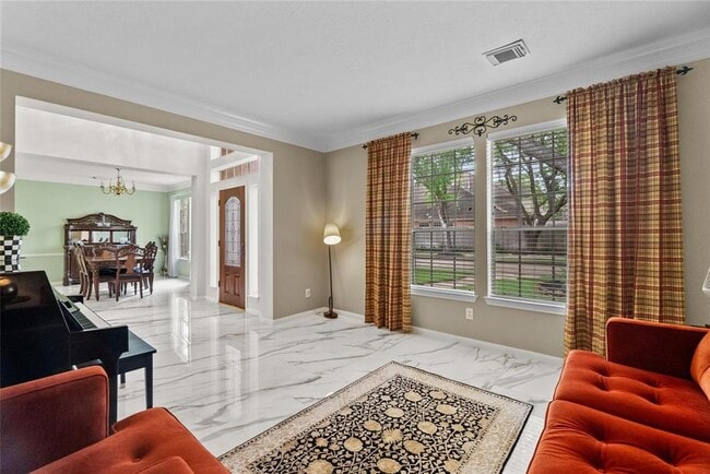 Building Photo - 15806 Virginia Fern Way