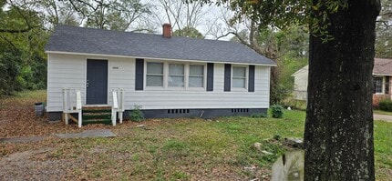 Building Photo - 1613 Cornell Dr