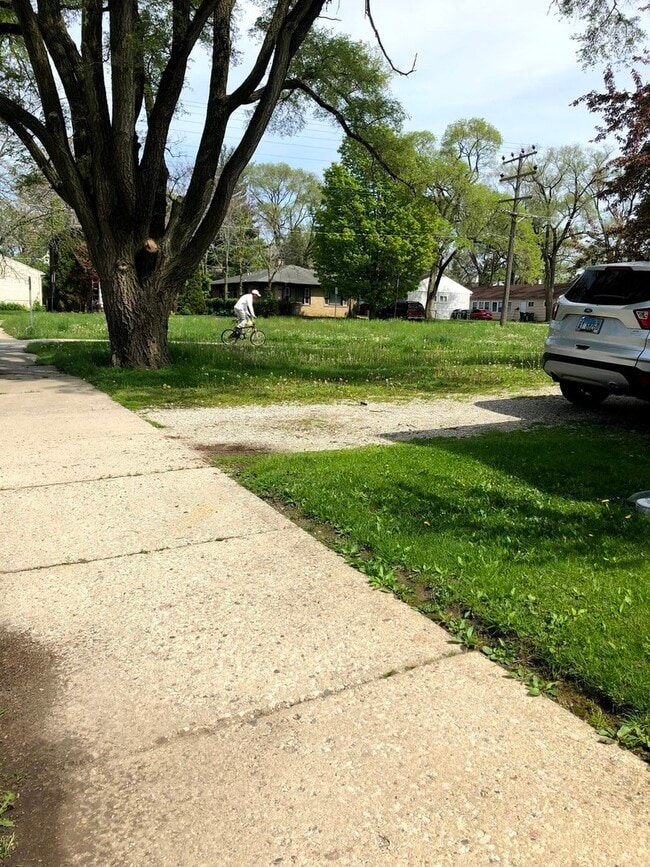 Building Photo - 1201 Brookside Ave