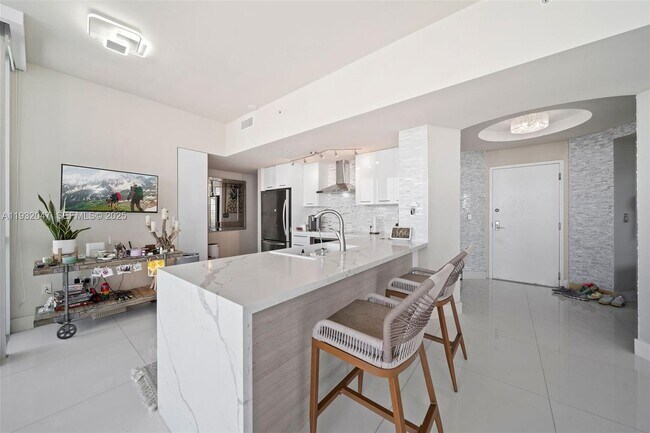 Building Photo - 244 Biscayne Blvd