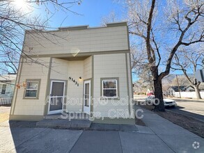 Building Photo - 1431 W Kiowa St