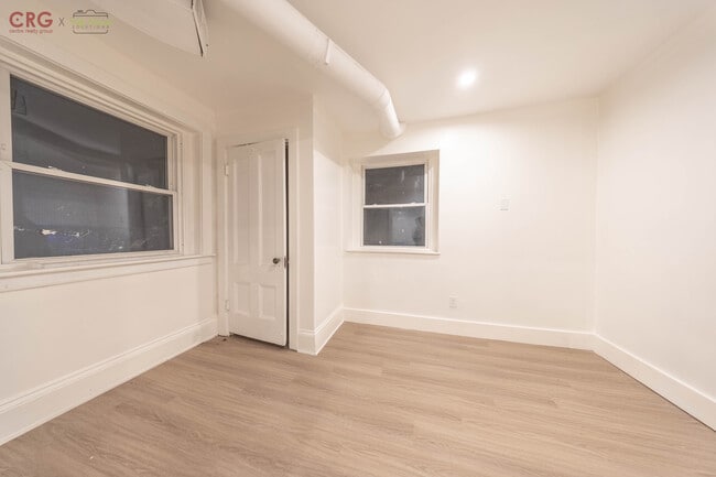 Building Photo - 1726 Beacon St