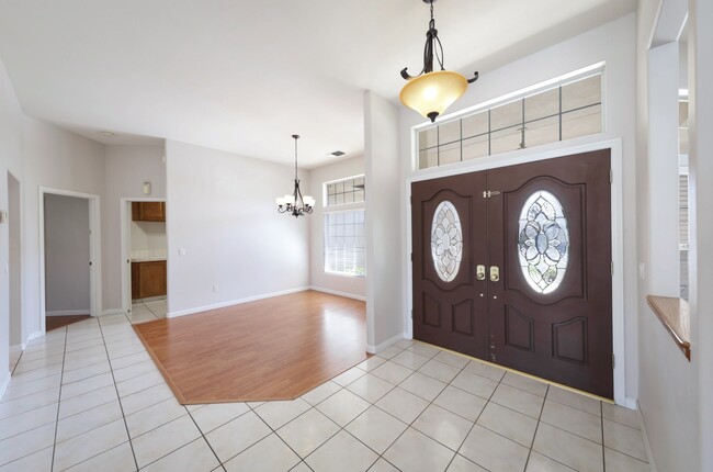 Building Photo - 4709 Laurel Springs Dr