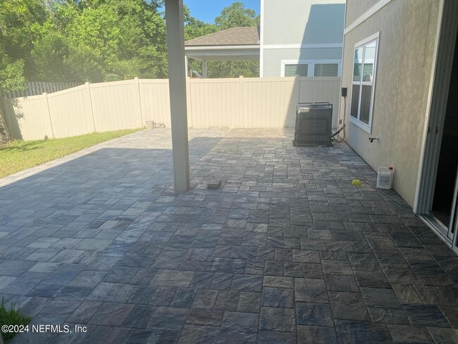 Building Photo - 4860 Red Egret Dr
