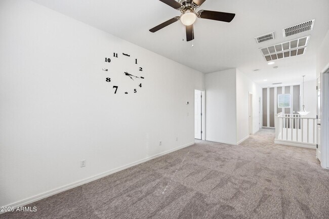 Building Photo - 668 N Sparrow Ct