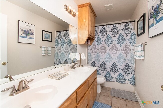 Building Photo - 103 Corral Ct