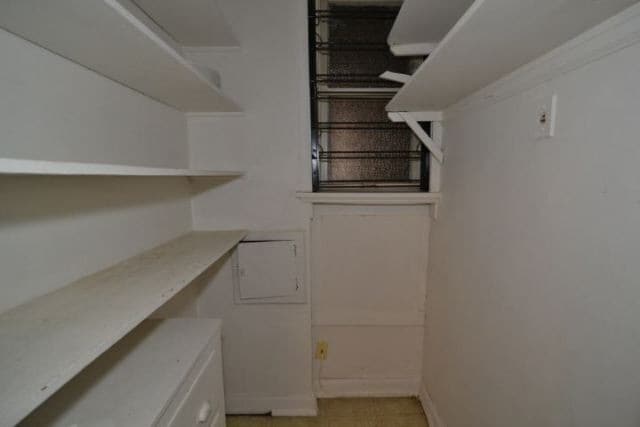 Building Photo - 5023 N Winchester Ave