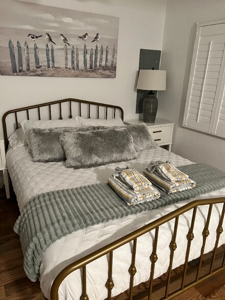 Building Photo - 917 Pinellas St