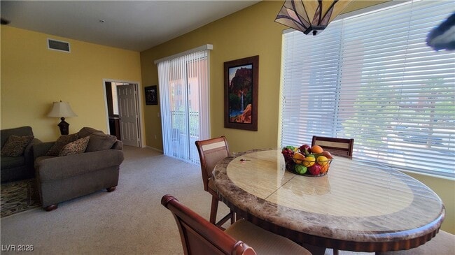 Building Photo - 47 E Agate Ave