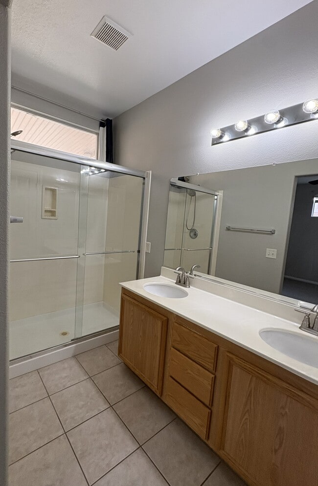 Building Photo - 11016 Piedmont Valley Ave