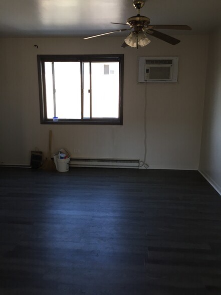 Building Photo - 456 George St