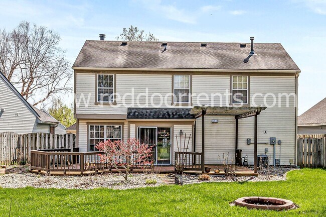 Building Photo - Charming 3-Bedroom Ranch with Scenic Backy...