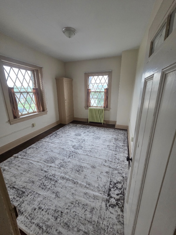 Building Photo - 806 13th St