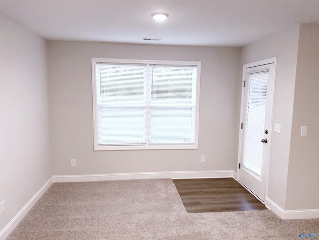 Building Photo - 118 Fuller Dr