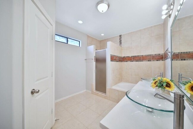 Building Photo - 3731 Tiffany Pl