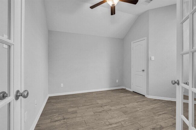 Building Photo - 16838 Ellicott Rock Dr