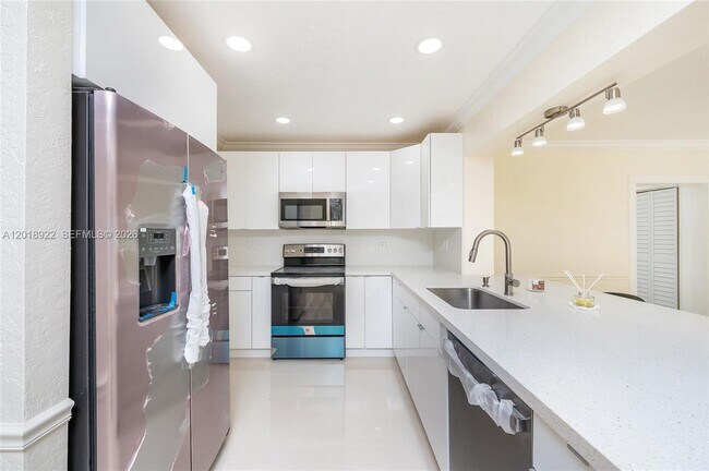 Building Photo - 29901 SW 147th Ave