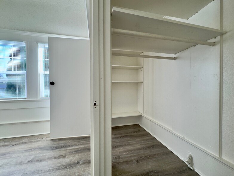 Building Photo - 3641 West St