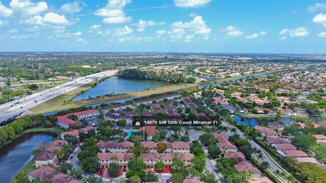 Building Photo - 14070 SW 50th Ct