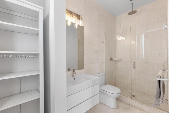 Building Photo - 689 Glenridge Rd