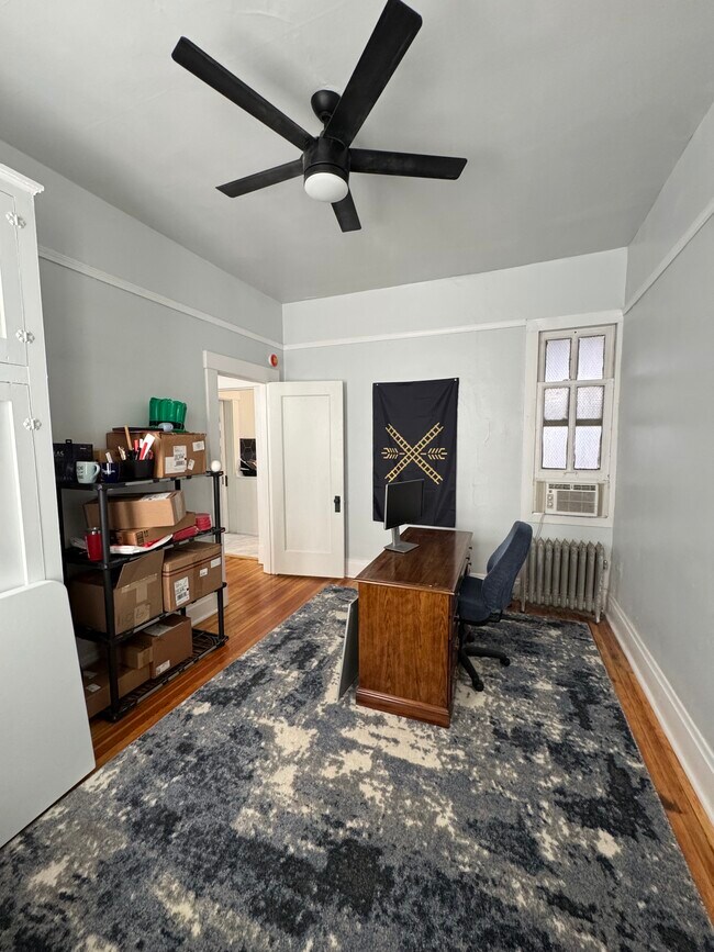 Building Photo - Sunflower Estate LLC