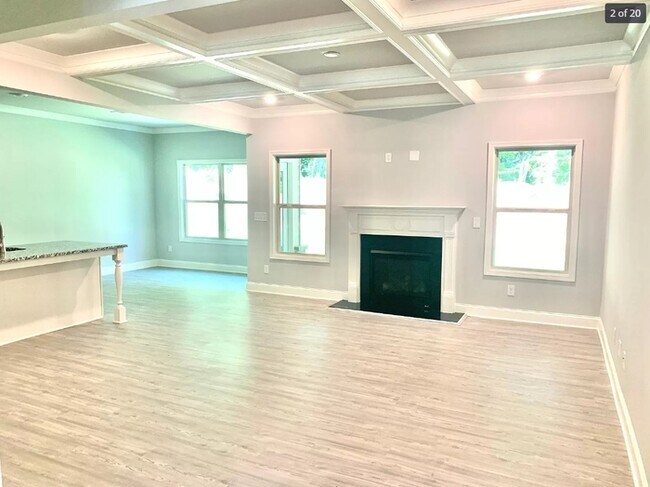 Building Photo - New Home in Hoschton!