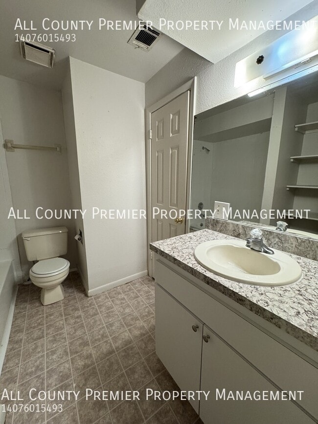 Building Photo - 5532 Rio Grande Ave