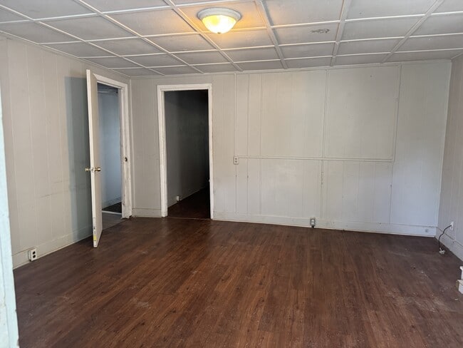Building Photo - 712 Florence Ave