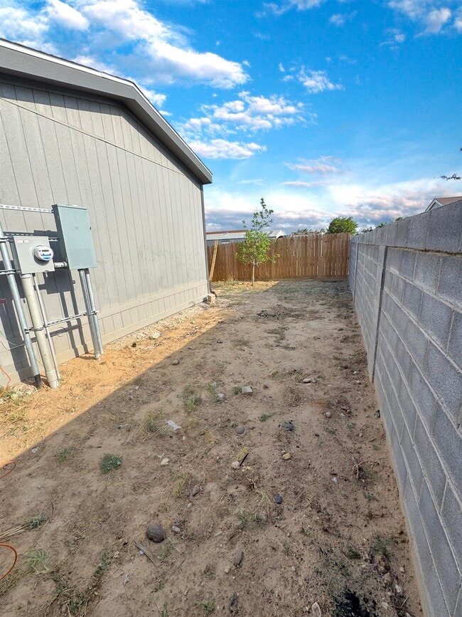 Building Photo - 4410 Black Buck Cir
