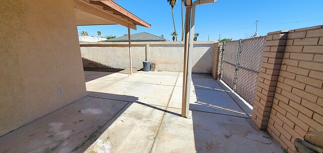 Building Photo - Beautifully 3-bedroom, 1-bathroom apartment