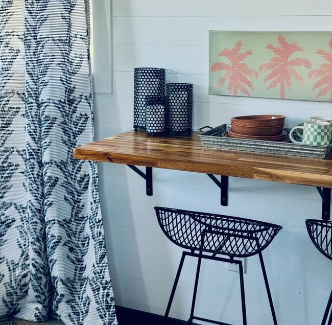 Building Photo - Nomad Nest Available Now For Rent