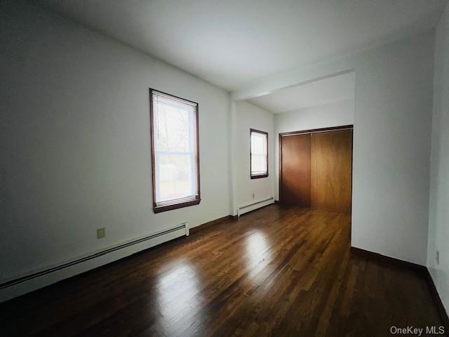 Building Photo - 120 Monhagen Ave