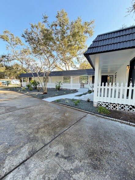 Building Photo - 1156 Orange Ave