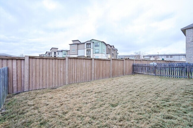 Building Photo - 2212 Dillon Pond Ln