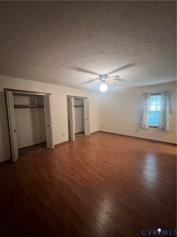 Building Photo - 3021 Sand Hills Dr
