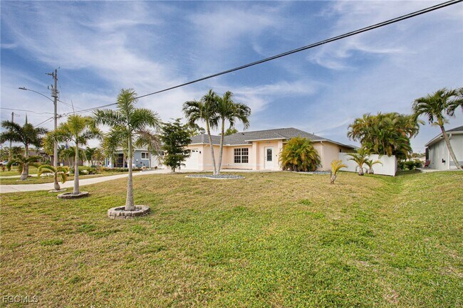 Building Photo - 2144 SW 19th Ave