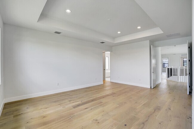 Building Photo - 8125 Crystal Downs Ave