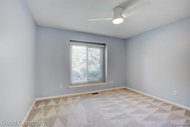 Building Photo - 2924 Wessels Dr