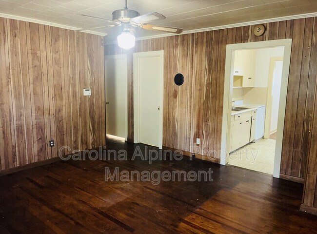Building Photo - 408 N Caldwell St