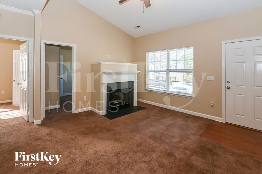 Building Photo - 327 Olde North Church Dr