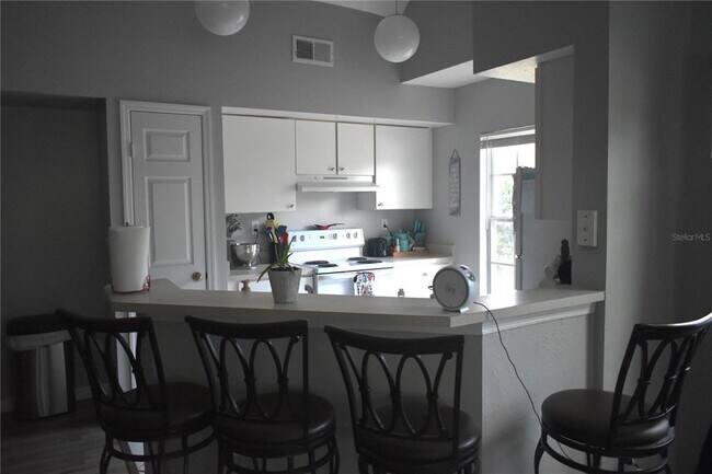Building Photo - 9078 Lake Chase Island Way